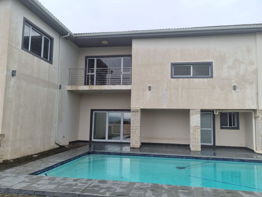 5 Bedroom Property for Sale in Nahoon Valley Park Eastern Cape